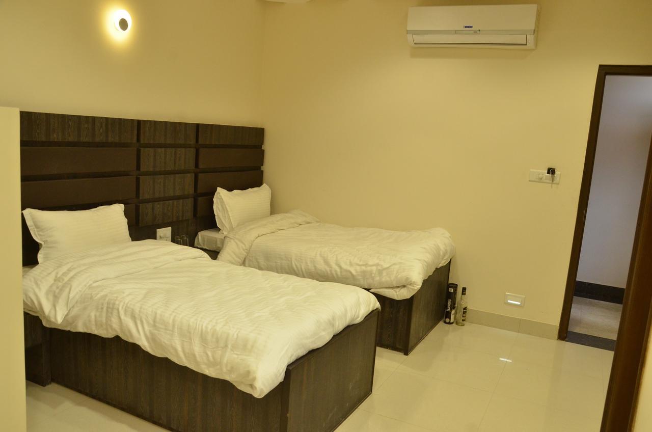 Hotel Bellevue inn Gangānagar Exterior foto